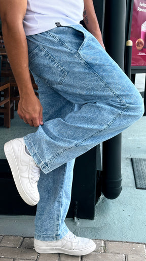 Calça Baggy Azul Claro Estonado