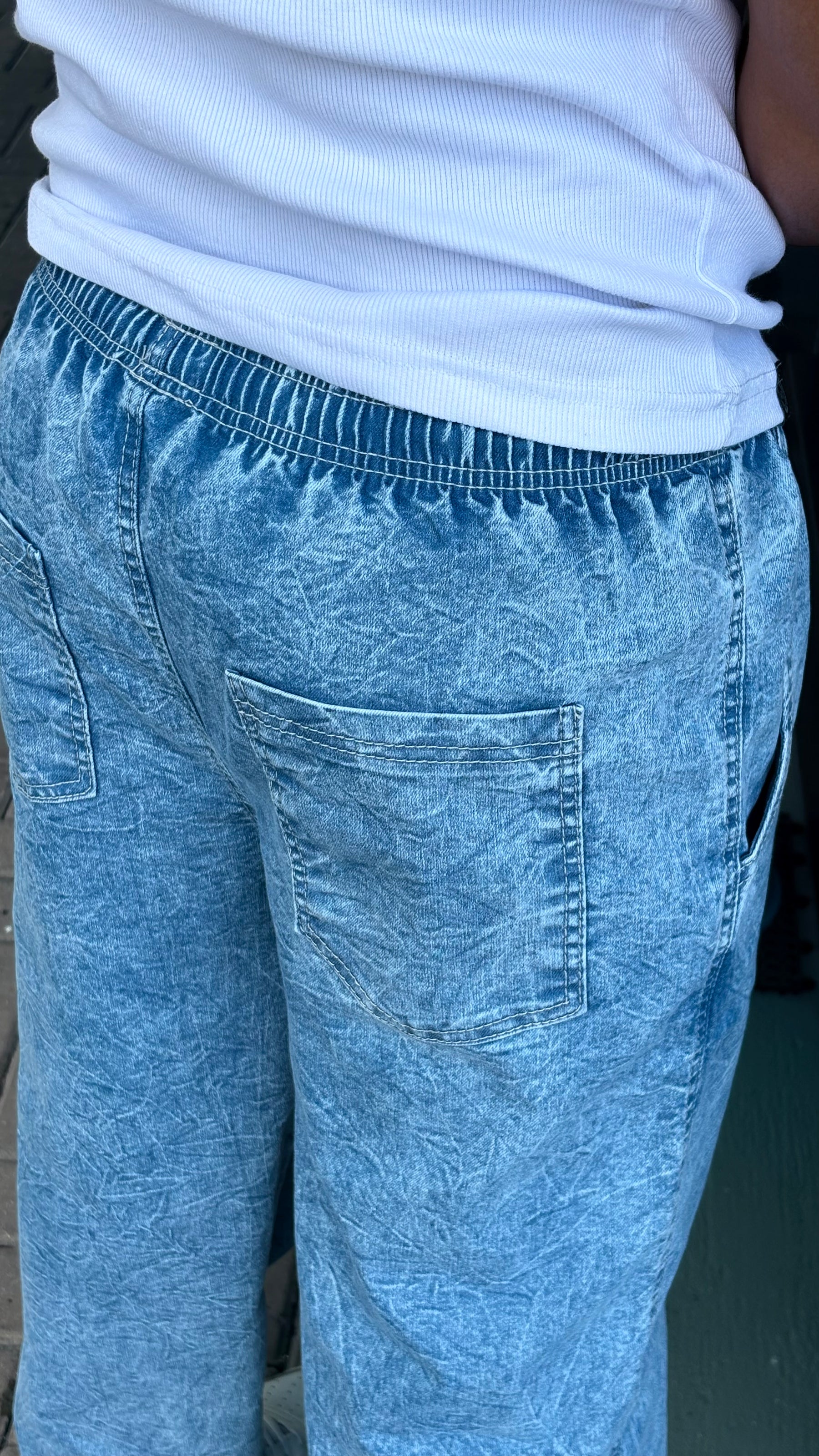 Calça Baggy Azul Claro Estonado